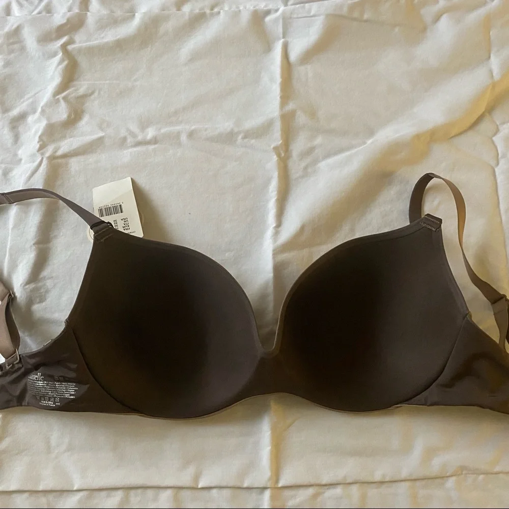 Chantelle Bra - Picture 2 of 5